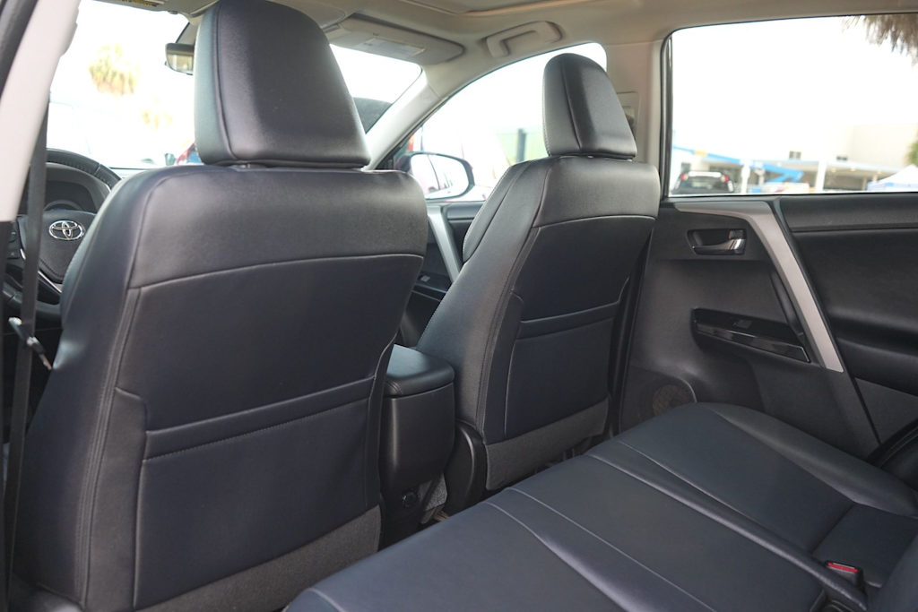 Thumbnail: 2017 Toyota RAV4 - 13