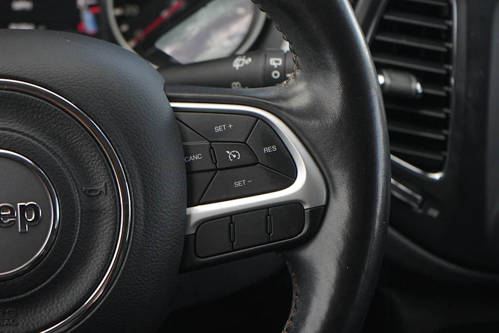 Thumbnail: 2021 Jeep Compass - 24