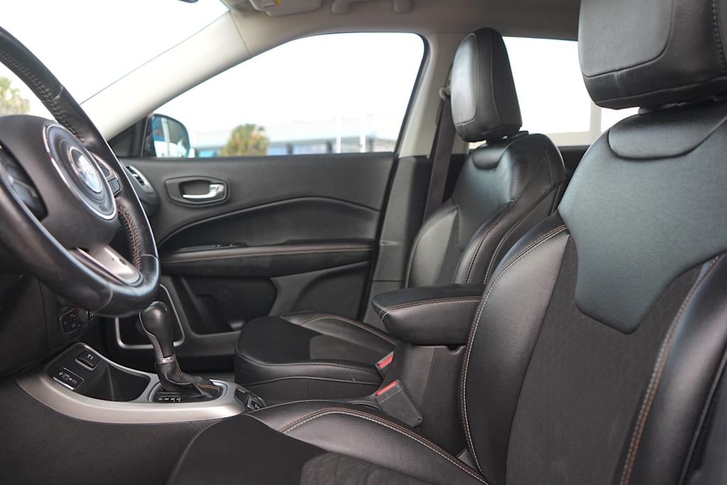 Thumbnail: 2021 Jeep Compass - 11