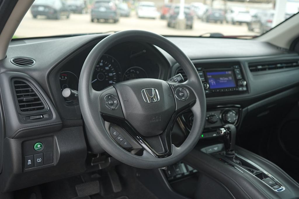Thumbnail: 2016 Honda HR-V - 2