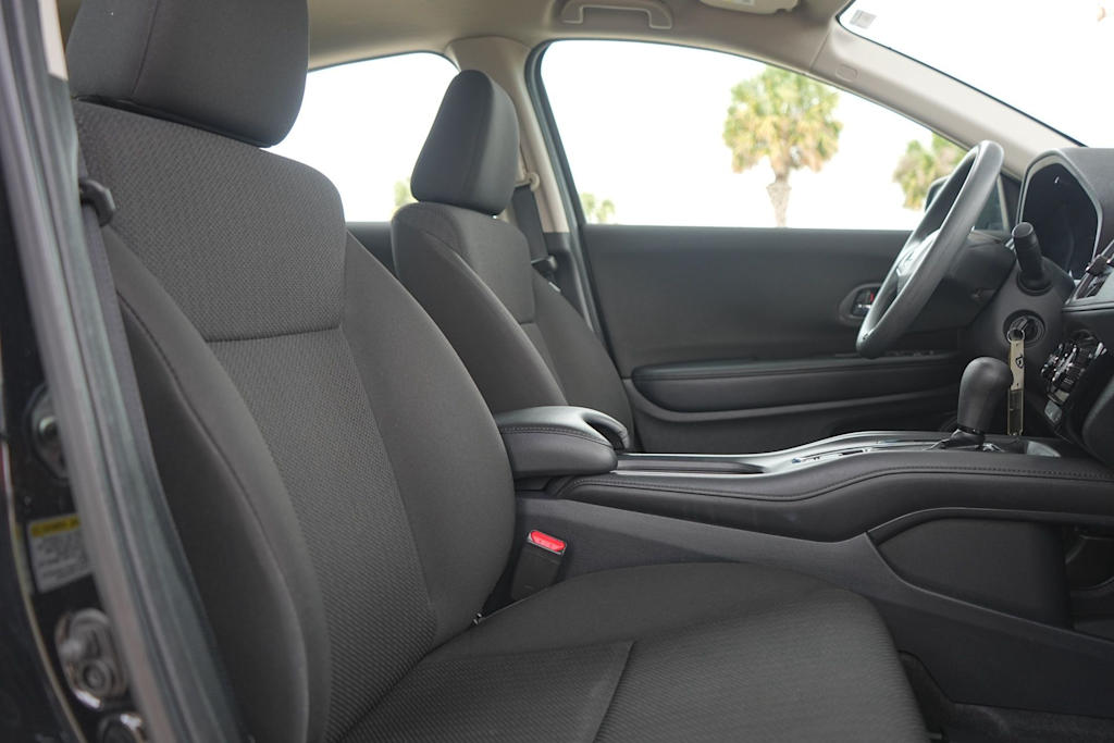 Thumbnail: 2016 Honda HR-V - 11