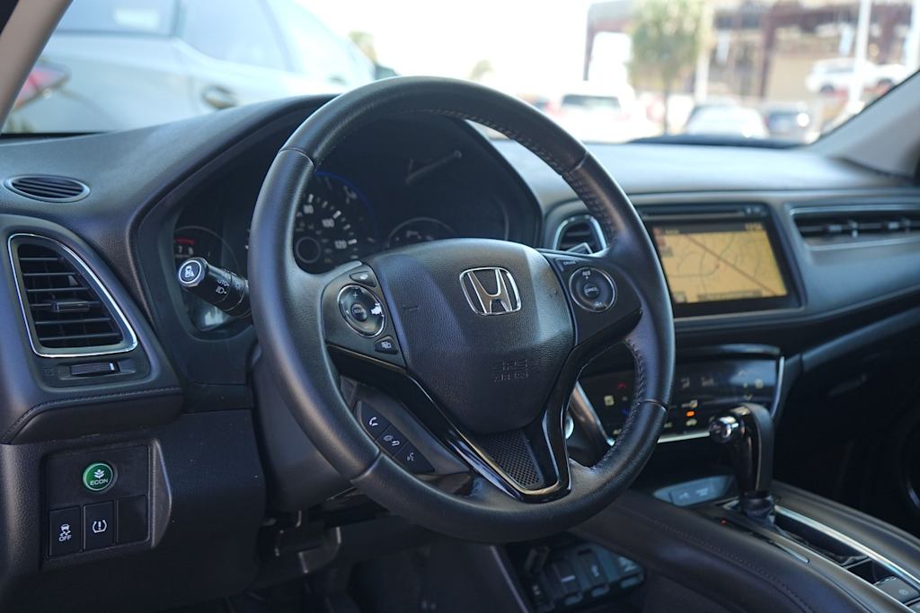 Thumbnail: 2017 Honda HR-V - 2