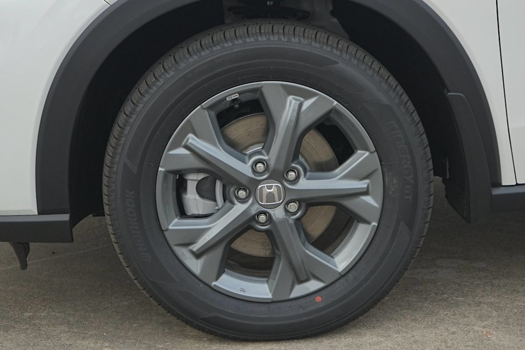 Thumbnail: 2027 Honda HR-V - 8