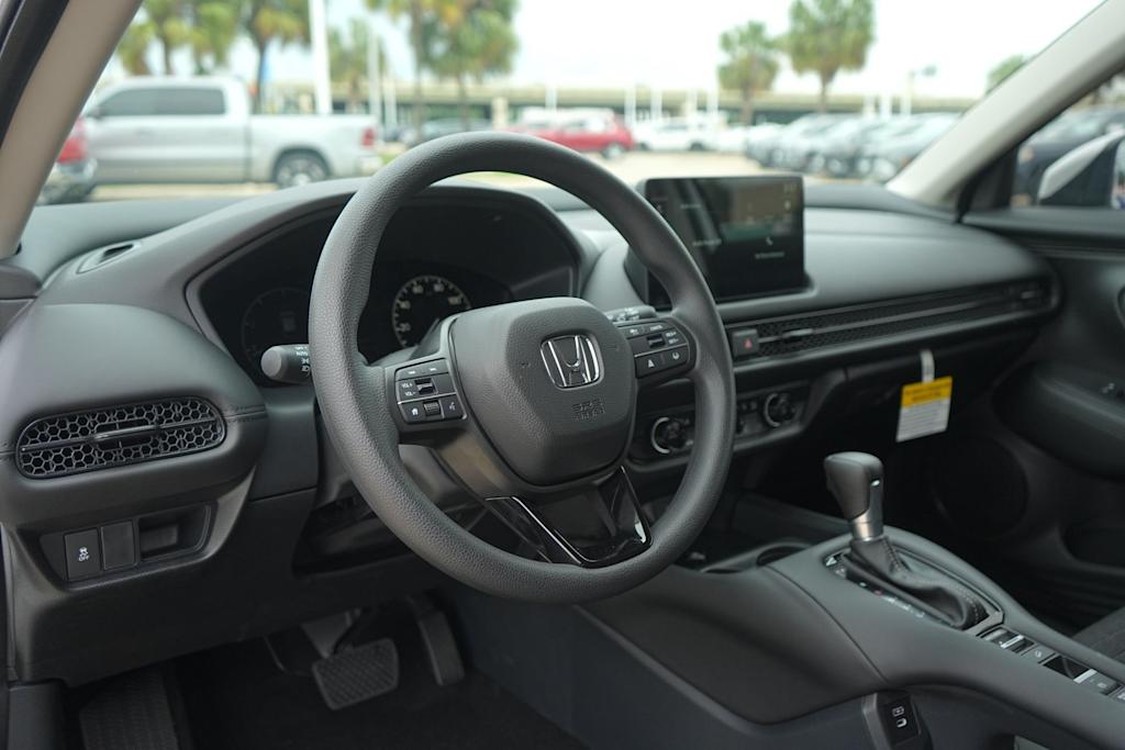 Thumbnail: 2027 Honda HR-V - 2