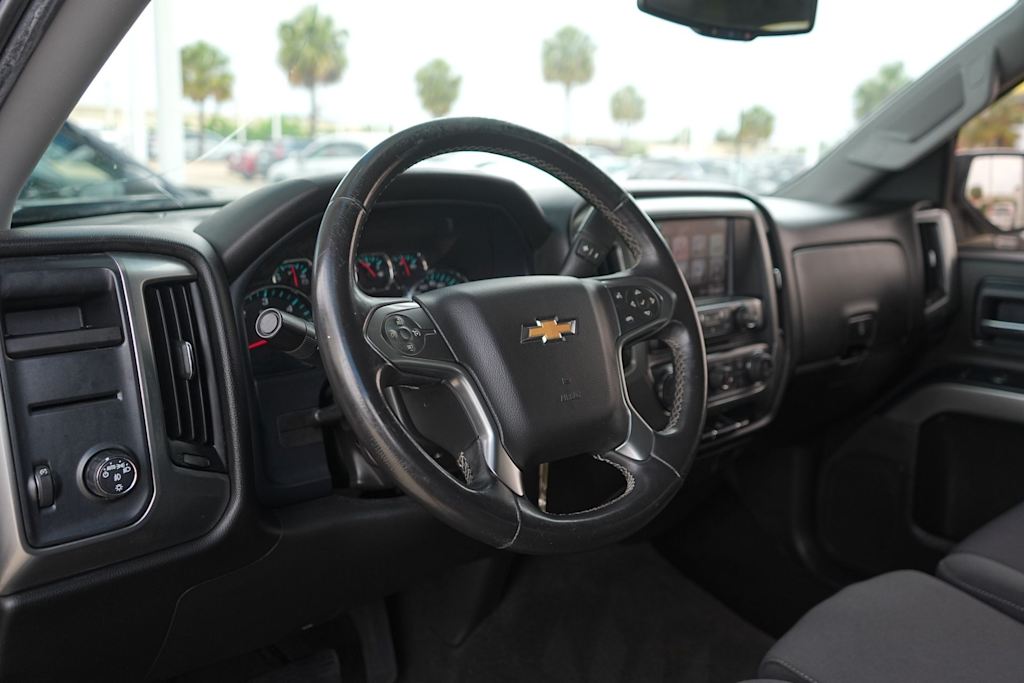 Thumbnail: 2018 Chevrolet Silverado 1500 - 2