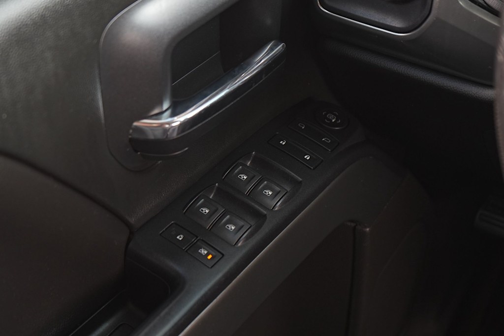 Thumbnail: 2018 Chevrolet Silverado 1500 - 26