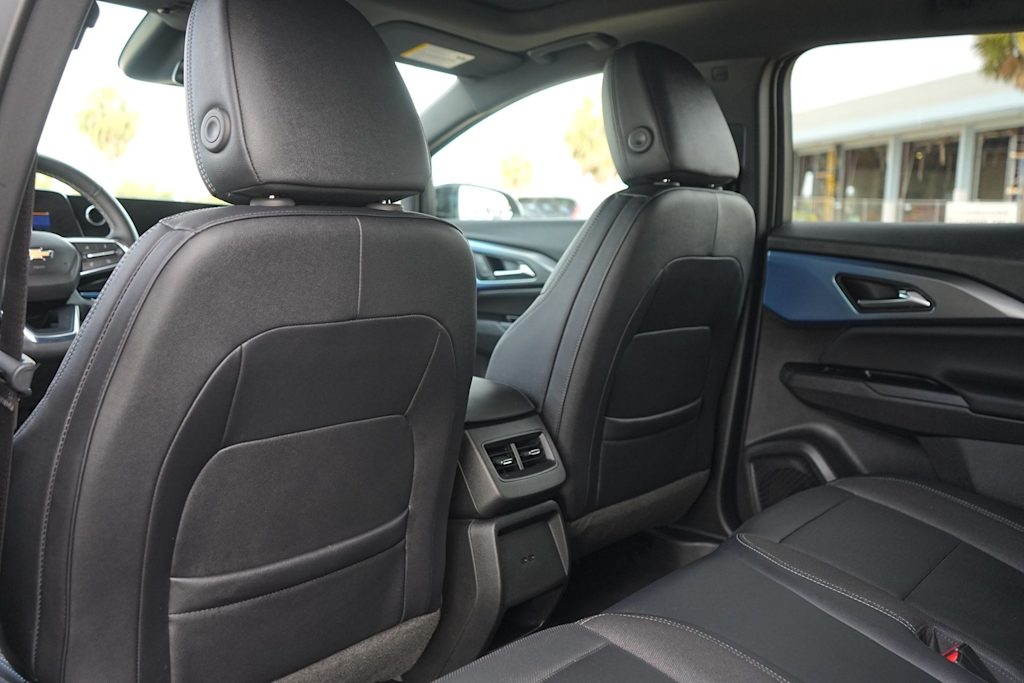 Thumbnail: 2025 Chevrolet Equinox - 13