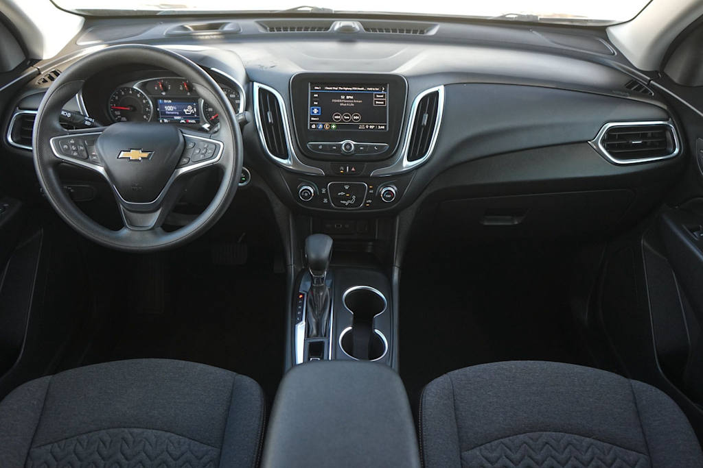 Thumbnail: 2022 Chevrolet Equinox - 10