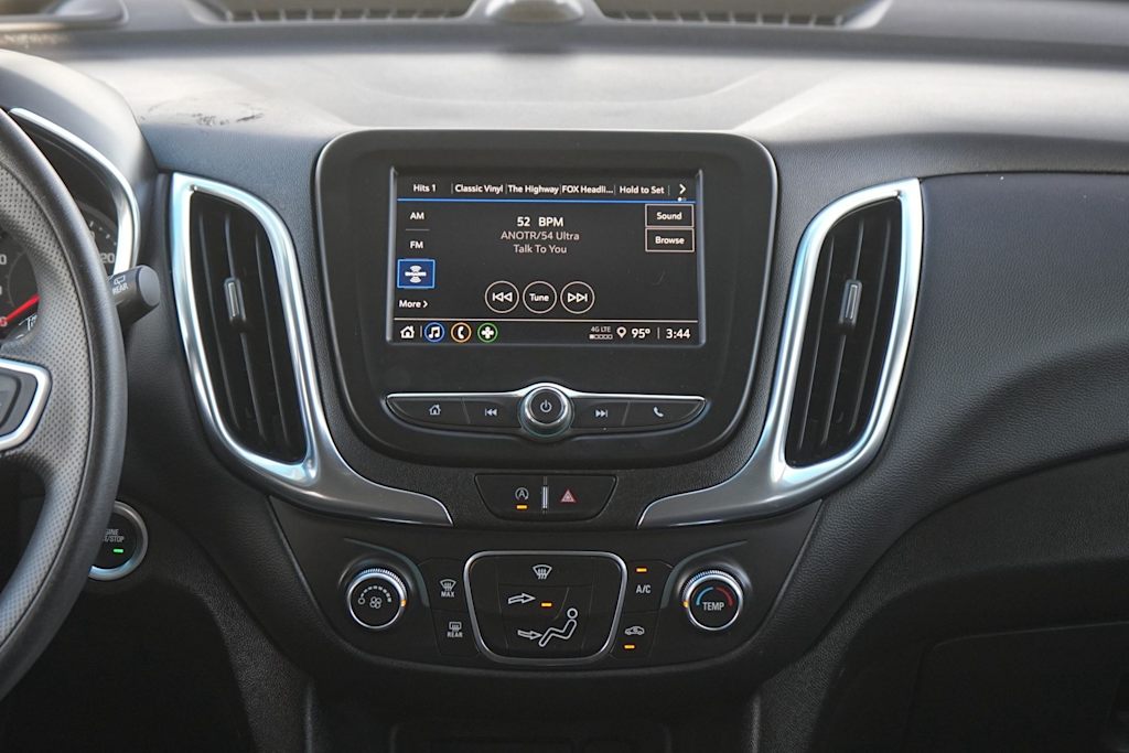 Thumbnail: 2022 Chevrolet Equinox - 15