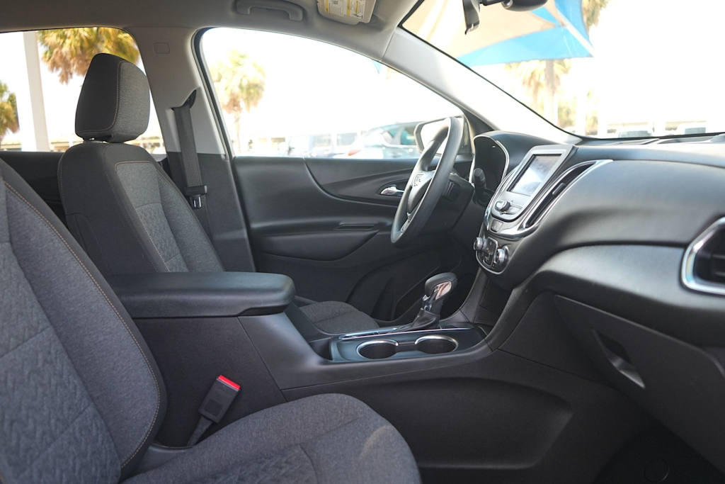 Thumbnail: 2022 Chevrolet Equinox - 12