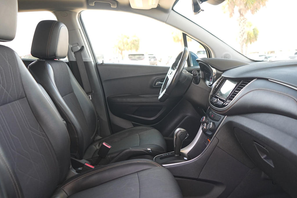 Thumbnail: 2019 Chevrolet Trax - 12