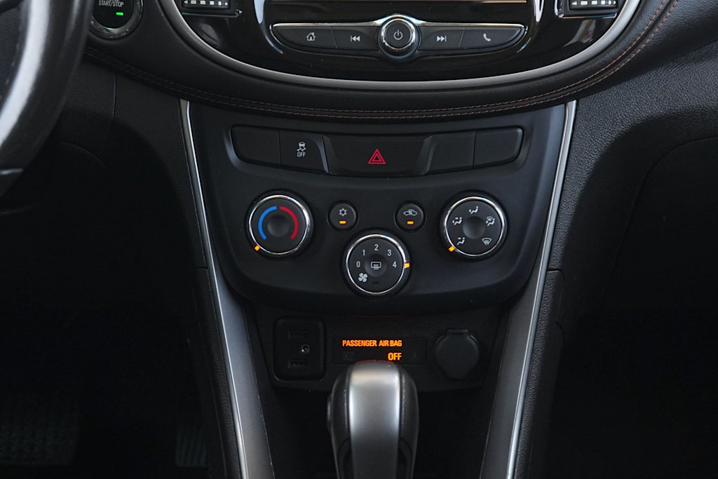 Thumbnail: 2019 Chevrolet Trax - 25