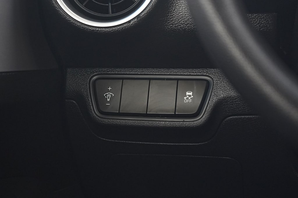 Thumbnail: 2024 Kia Forte - 25