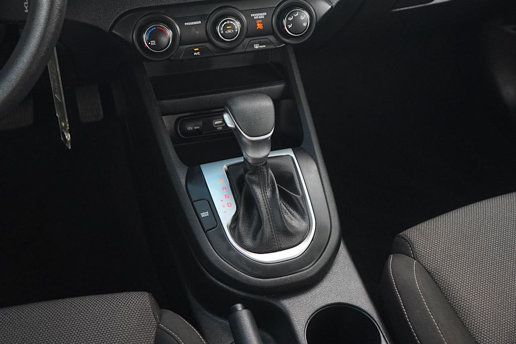 Thumbnail: 2024 Kia Forte - 16