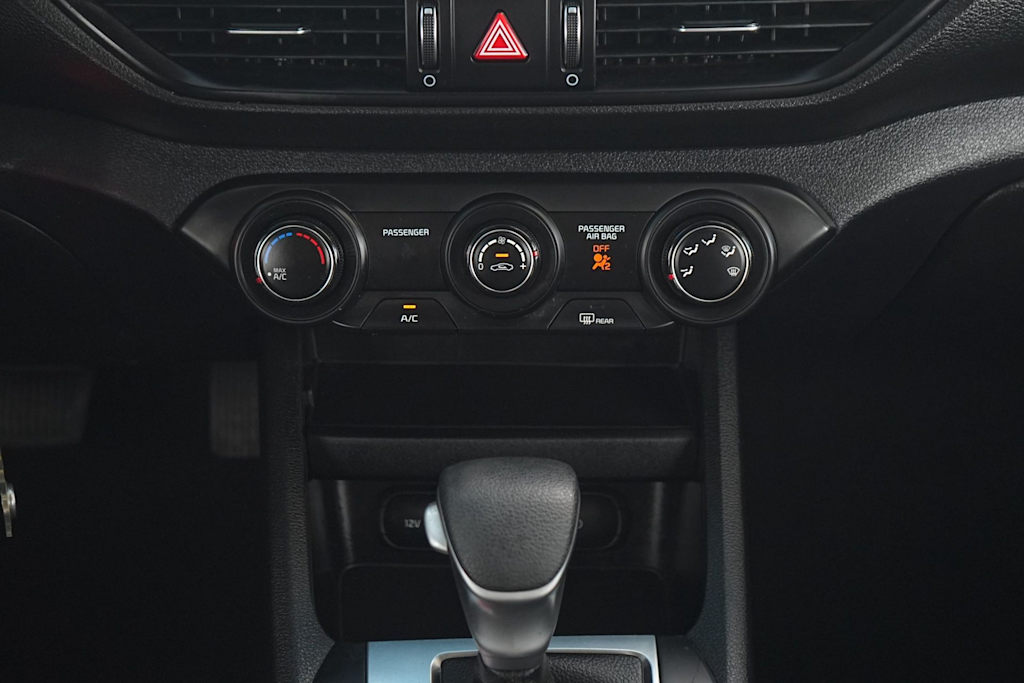 Thumbnail: 2024 Kia Forte - 24