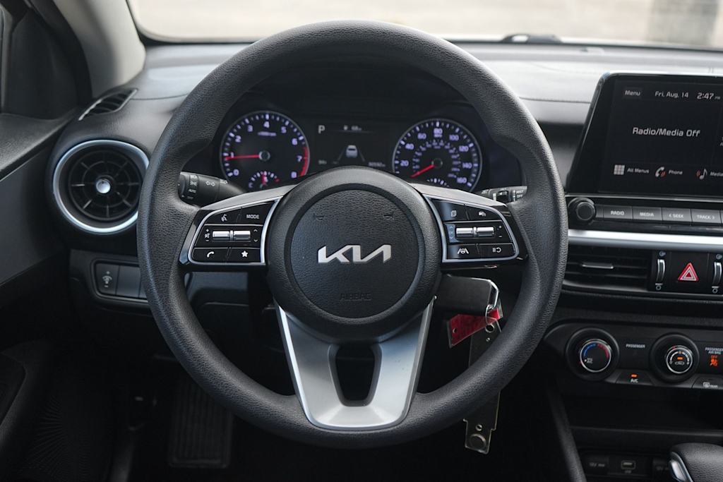 Thumbnail: 2023 Kia Forte - 14