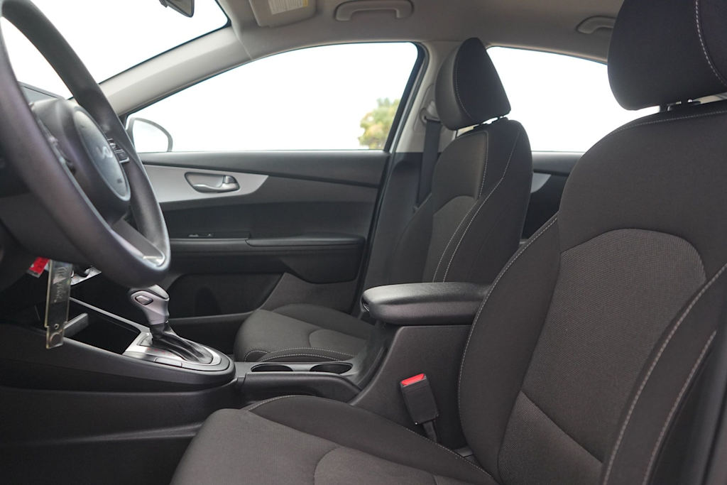 Thumbnail: 2023 Kia Forte - 11