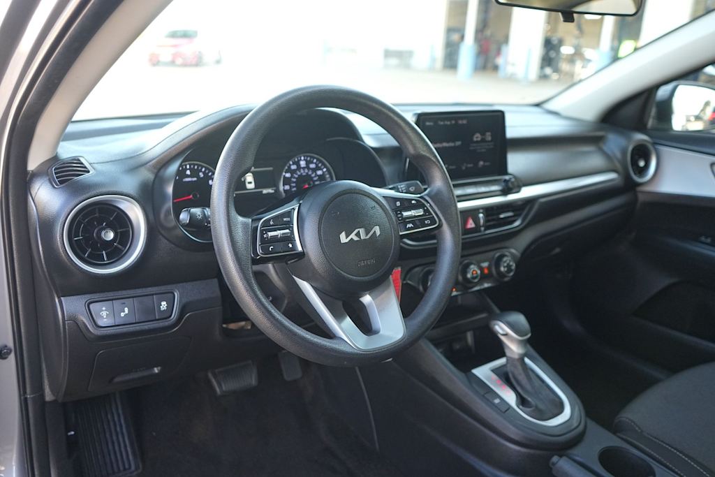 Thumbnail: 2024 Kia Forte - 2