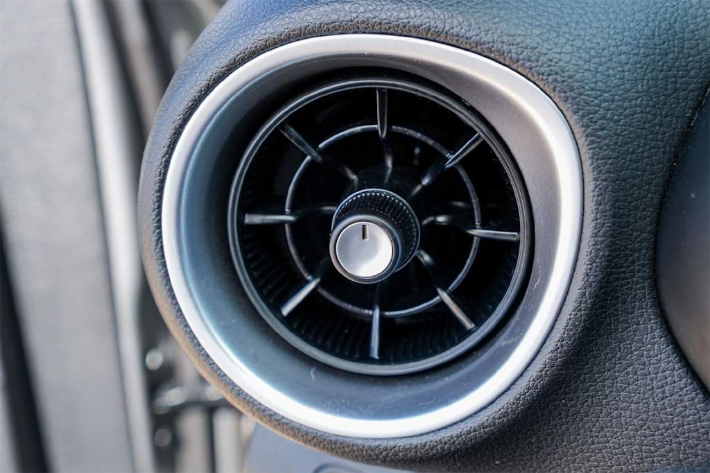 Thumbnail: 2024 Kia Forte - 29