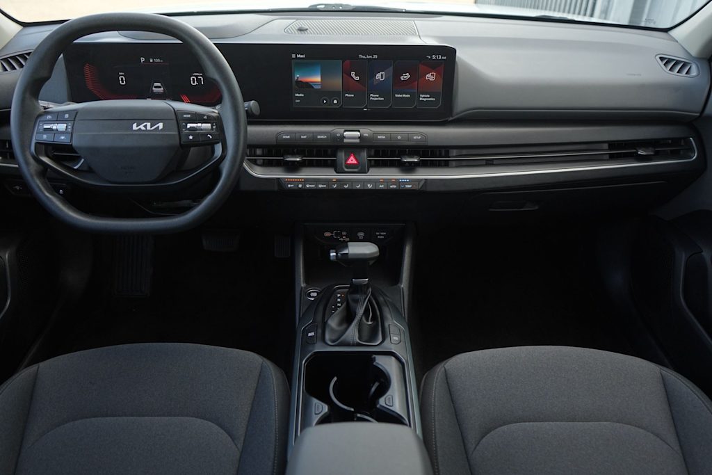 Thumbnail: 2025 Kia K4 - 10
