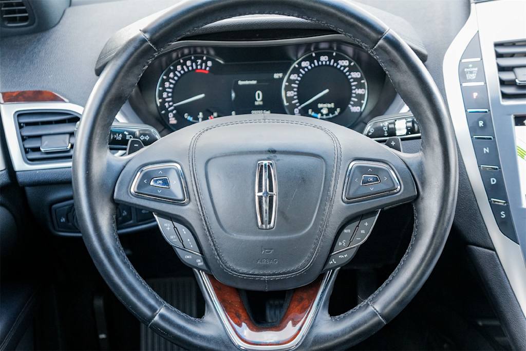 Thumbnail: 2019 Lincoln MKZ - 12