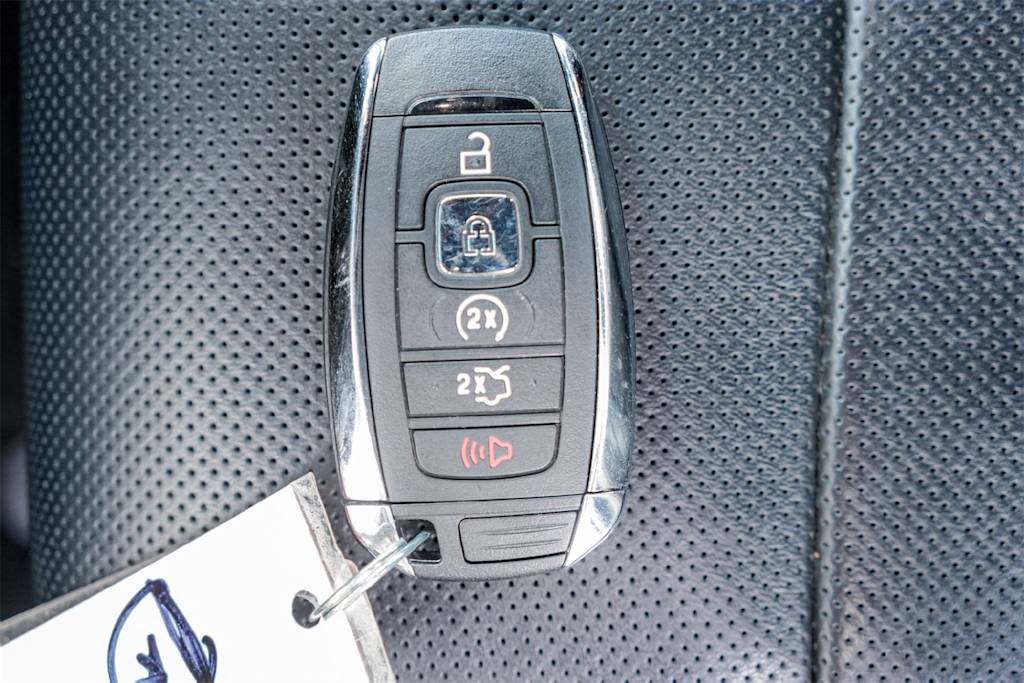 Thumbnail: 2019 Lincoln MKZ - 16