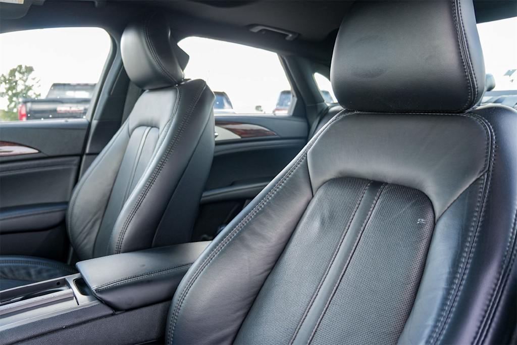 Thumbnail: 2019 Lincoln MKZ - 9