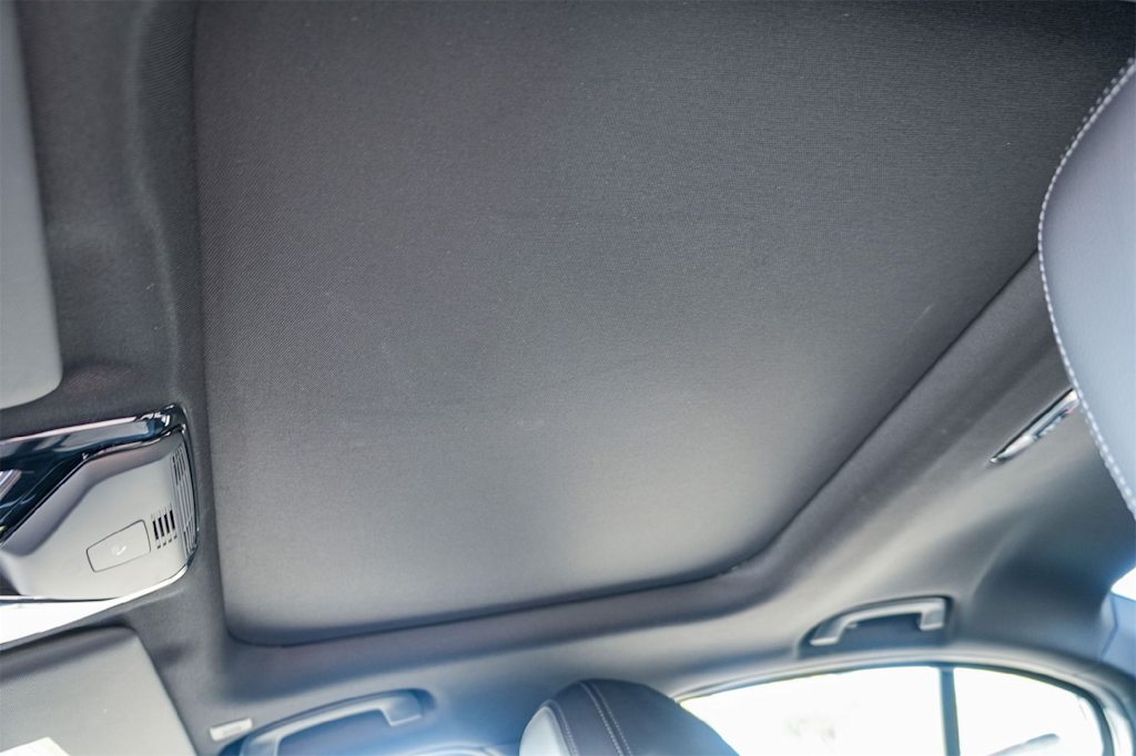 Thumbnail: 2025 BMW 3 Series - 23