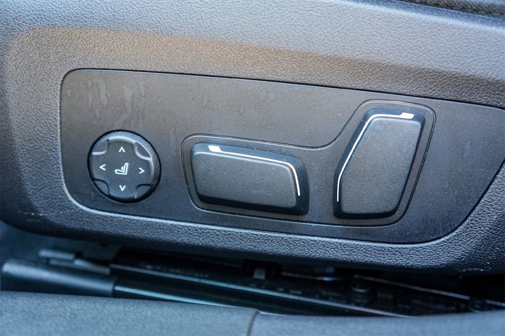 Thumbnail: 2025 BMW 3 Series - 22