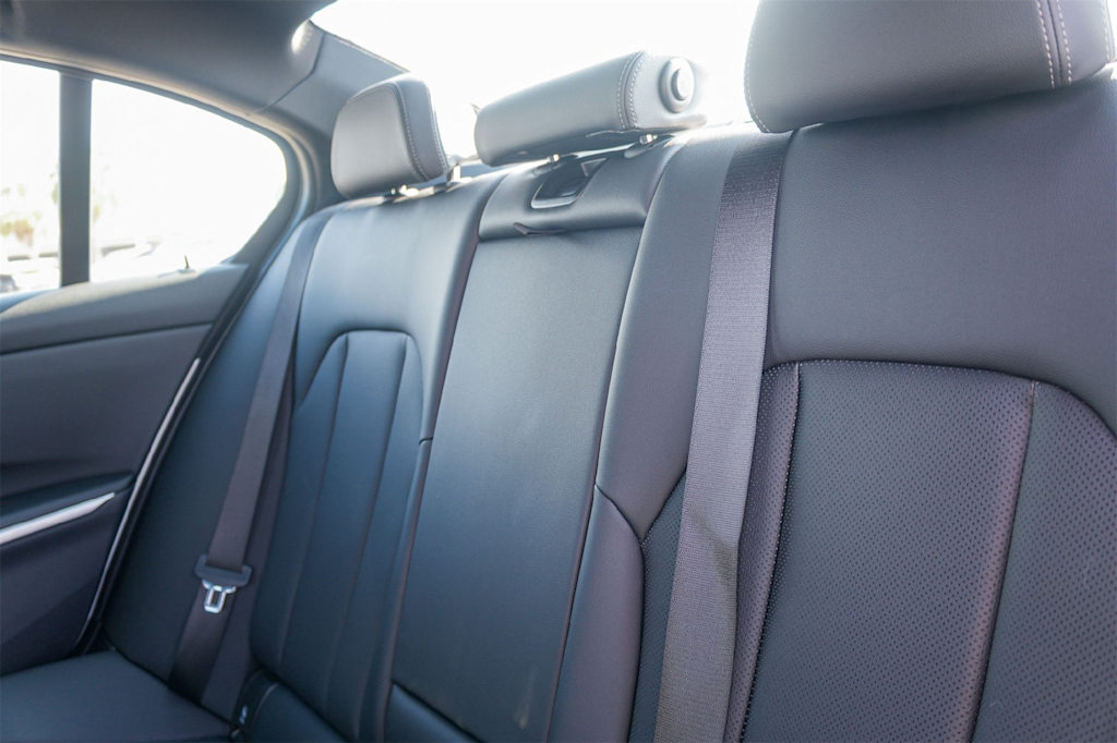 Thumbnail: 2025 BMW 3 Series - 21