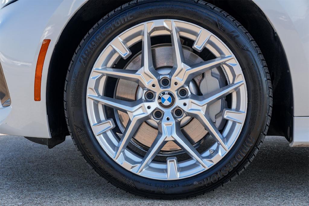 Thumbnail: 2025 BMW 3 Series - 8