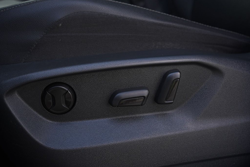 Thumbnail: 2020 Volkswagen Tiguan - 21