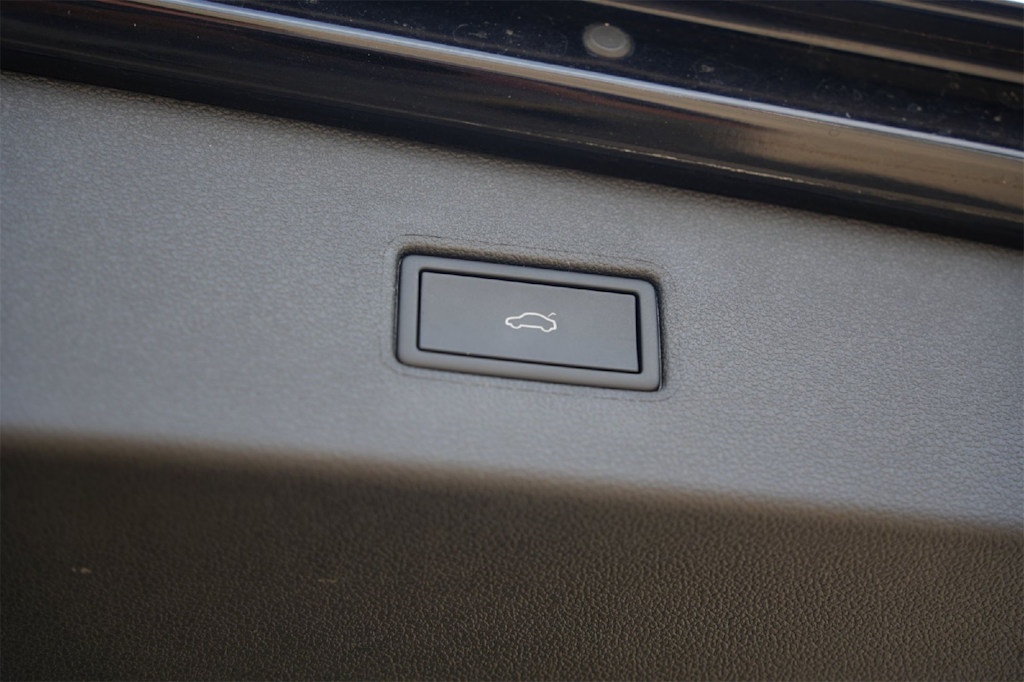 Thumbnail: 2024 Volkswagen Tiguan - 21