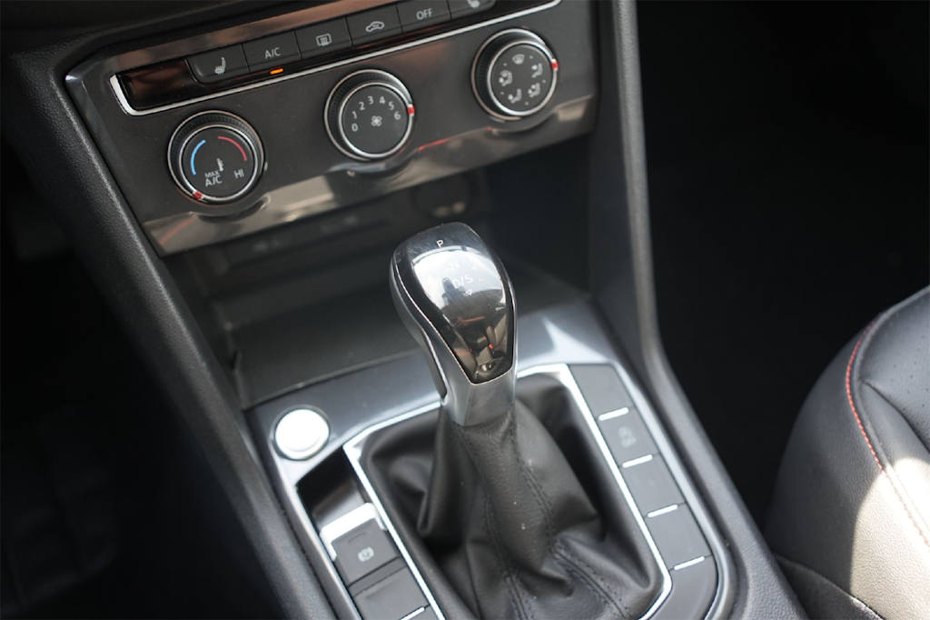 Thumbnail: 2024 Volkswagen Tiguan - 14