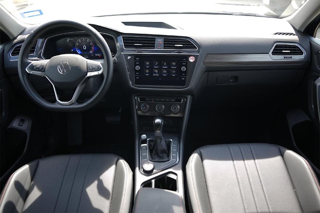 Thumbnail: 2024 Volkswagen Tiguan - 8