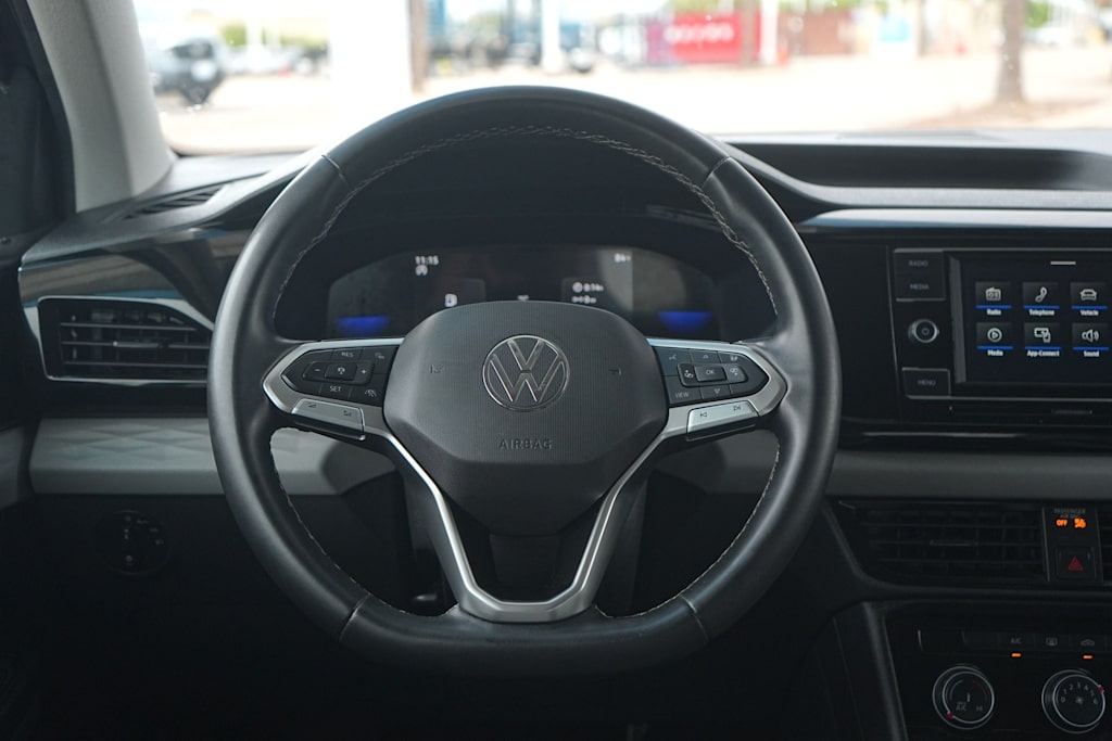 Thumbnail: 2023 Volkswagen Taos - 14