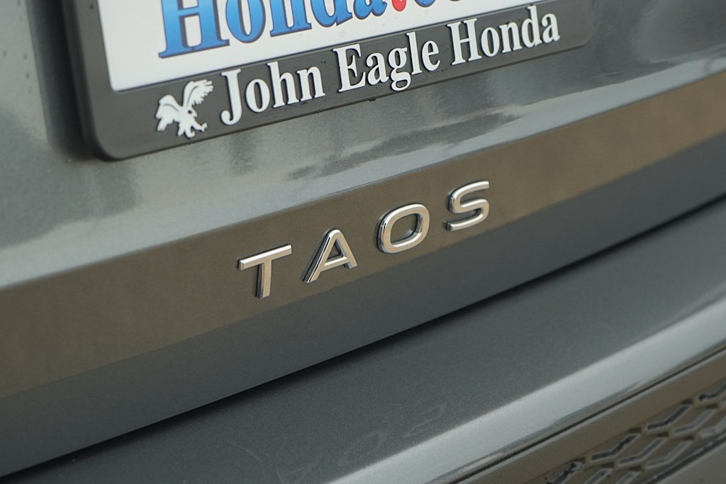 Thumbnail: 2023 Volkswagen Taos - 7