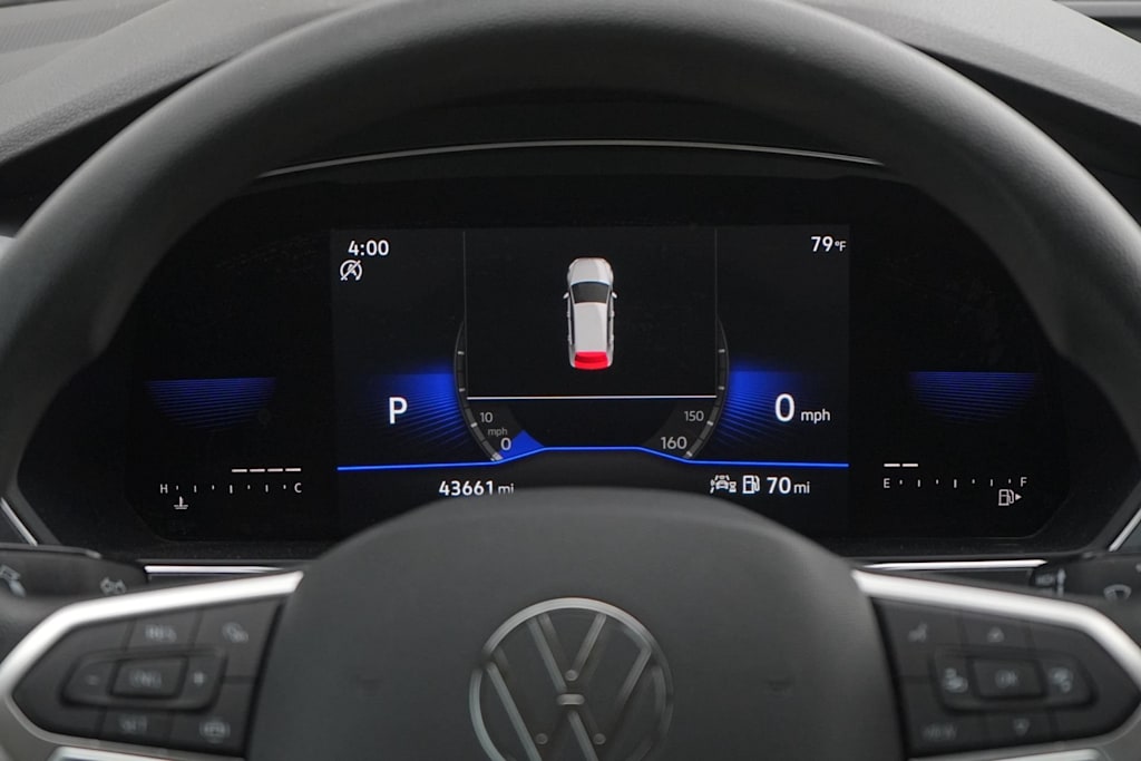 Thumbnail: 2023 Volkswagen Tiguan - 17