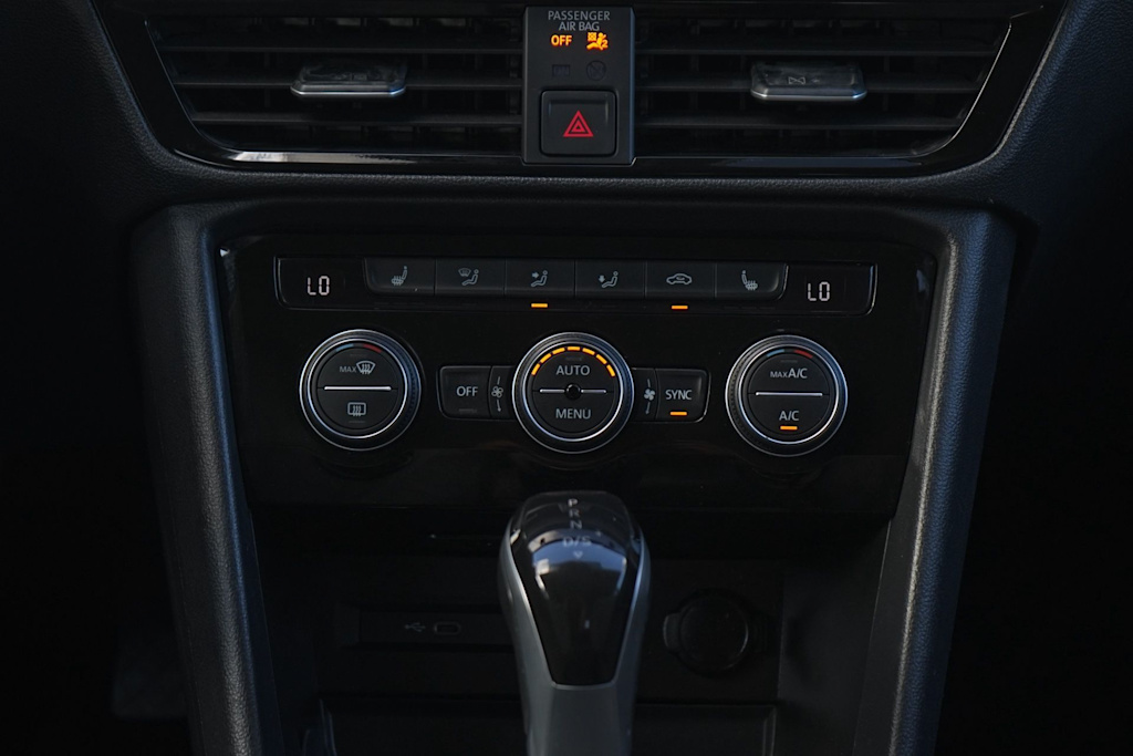 Thumbnail: 2024 Volkswagen Taos - 25