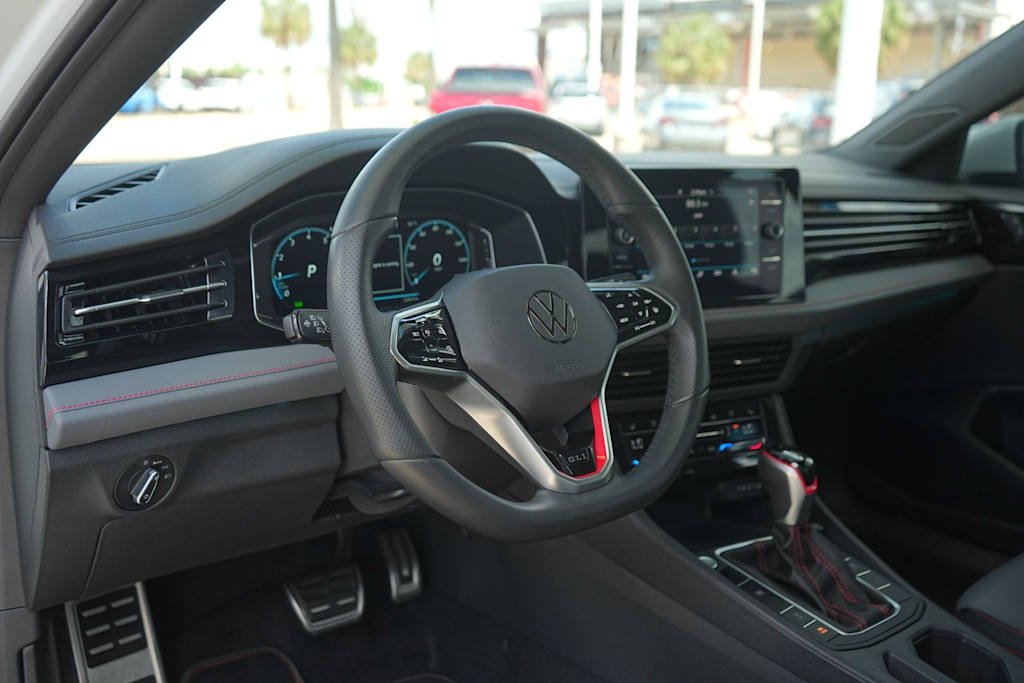 Thumbnail: 2025 Volkswagen Jetta - 2