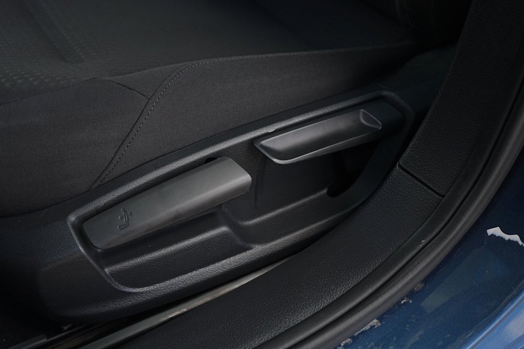 Thumbnail: 2016 Volkswagen Jetta - 21