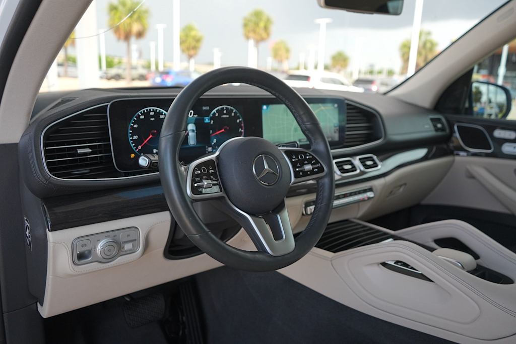 Thumbnail: 2020 Mercedes-Benz GLE - 2