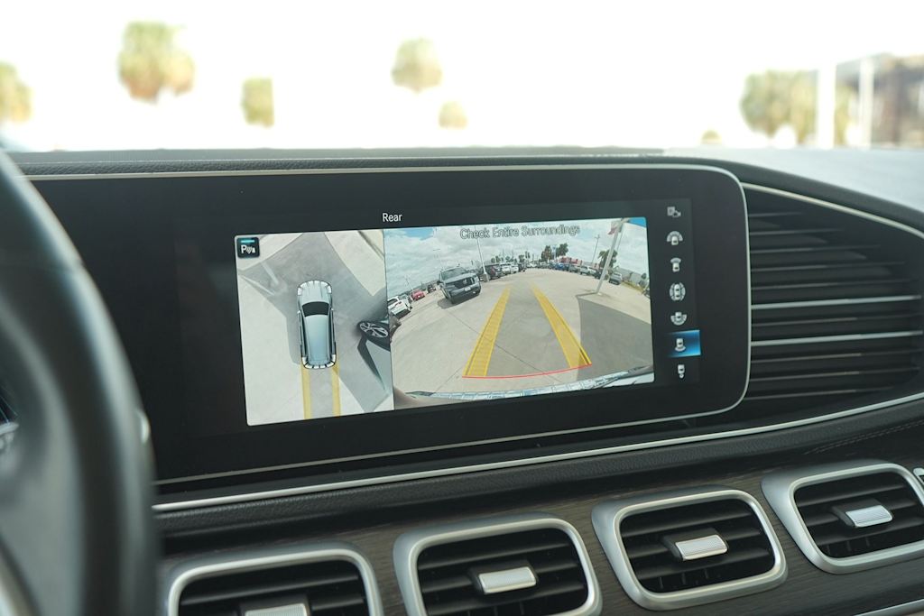 Thumbnail: 2021 Mercedes-Benz GLS - 25