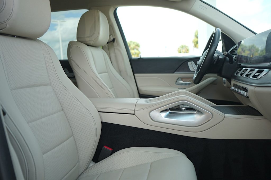 Thumbnail: 2021 Mercedes-Benz GLS - 11