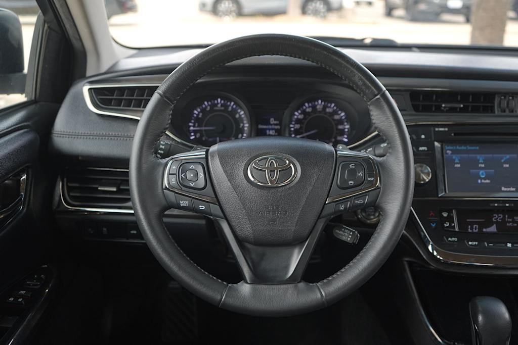 Thumbnail: 2018 Toyota Avalon - 13