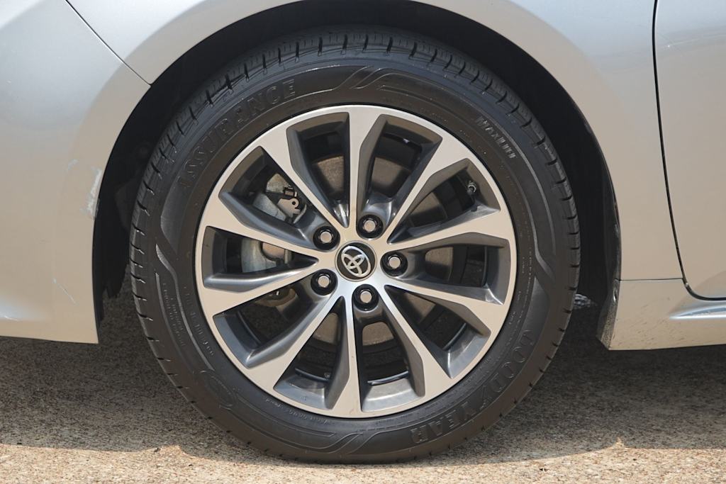 Thumbnail: 2018 Toyota Avalon - 8