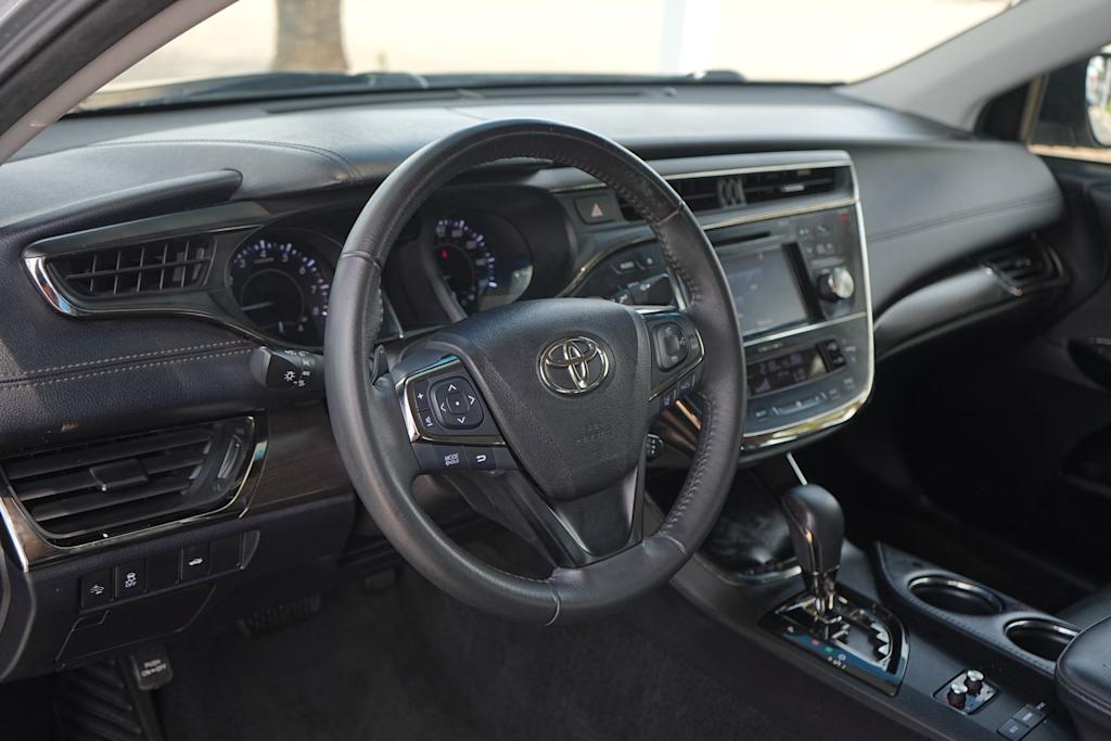 Thumbnail: 2018 Toyota Avalon - 2