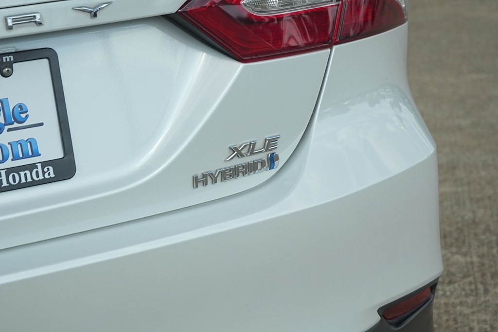 Thumbnail: 2020 Toyota Camry - 7