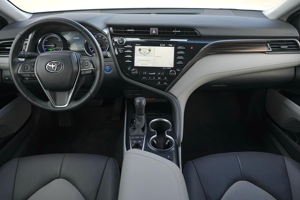 Thumbnail: 2020 Toyota Camry - 10
