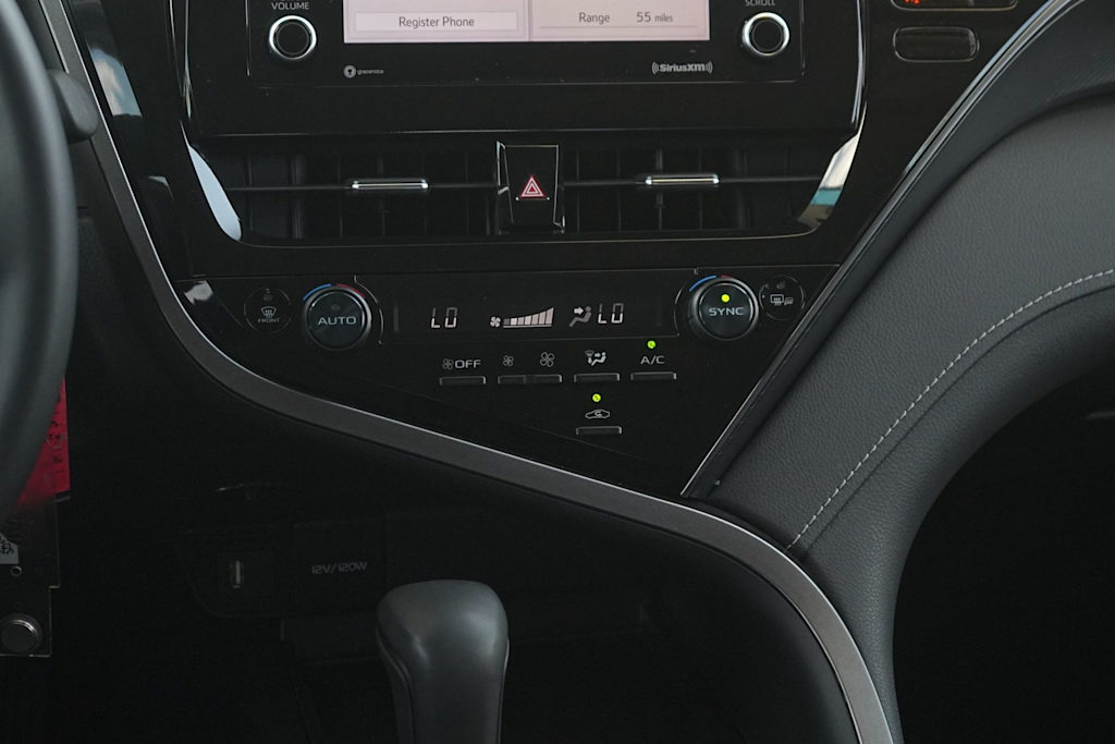 Thumbnail: 2023 Toyota Camry - 25